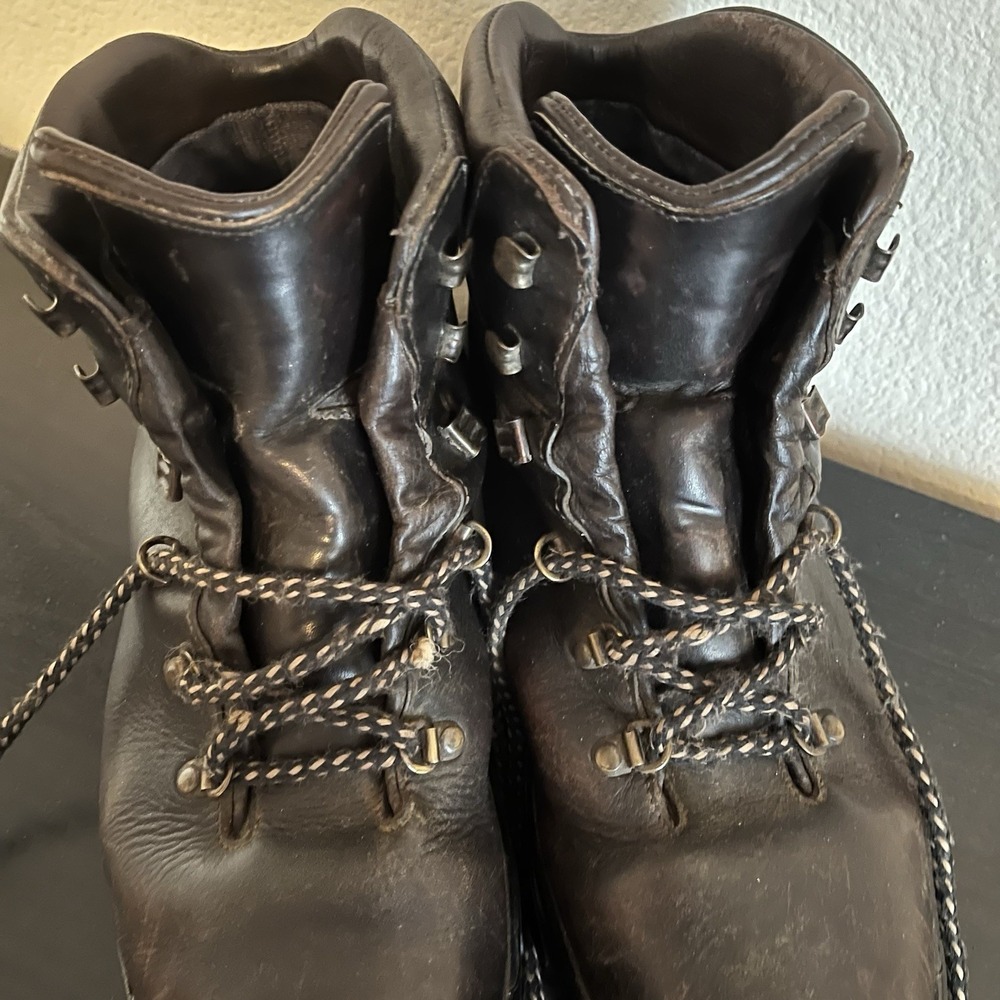 LL Bean Cresta Leather Hiking Boots Men's 12M Gore-tex Vibram Sole Romania Work - Picture 11 of 11